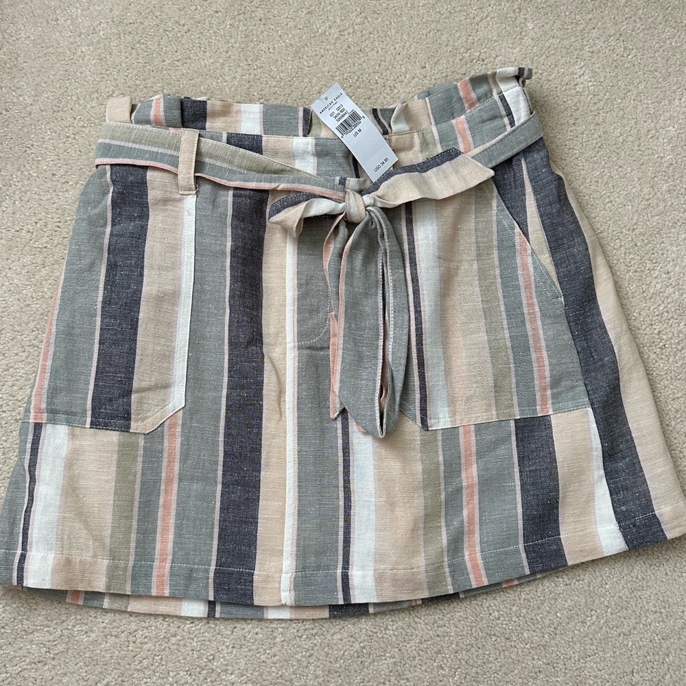 American Eagle Striped Paper Bag Skirt Size Medium NWT